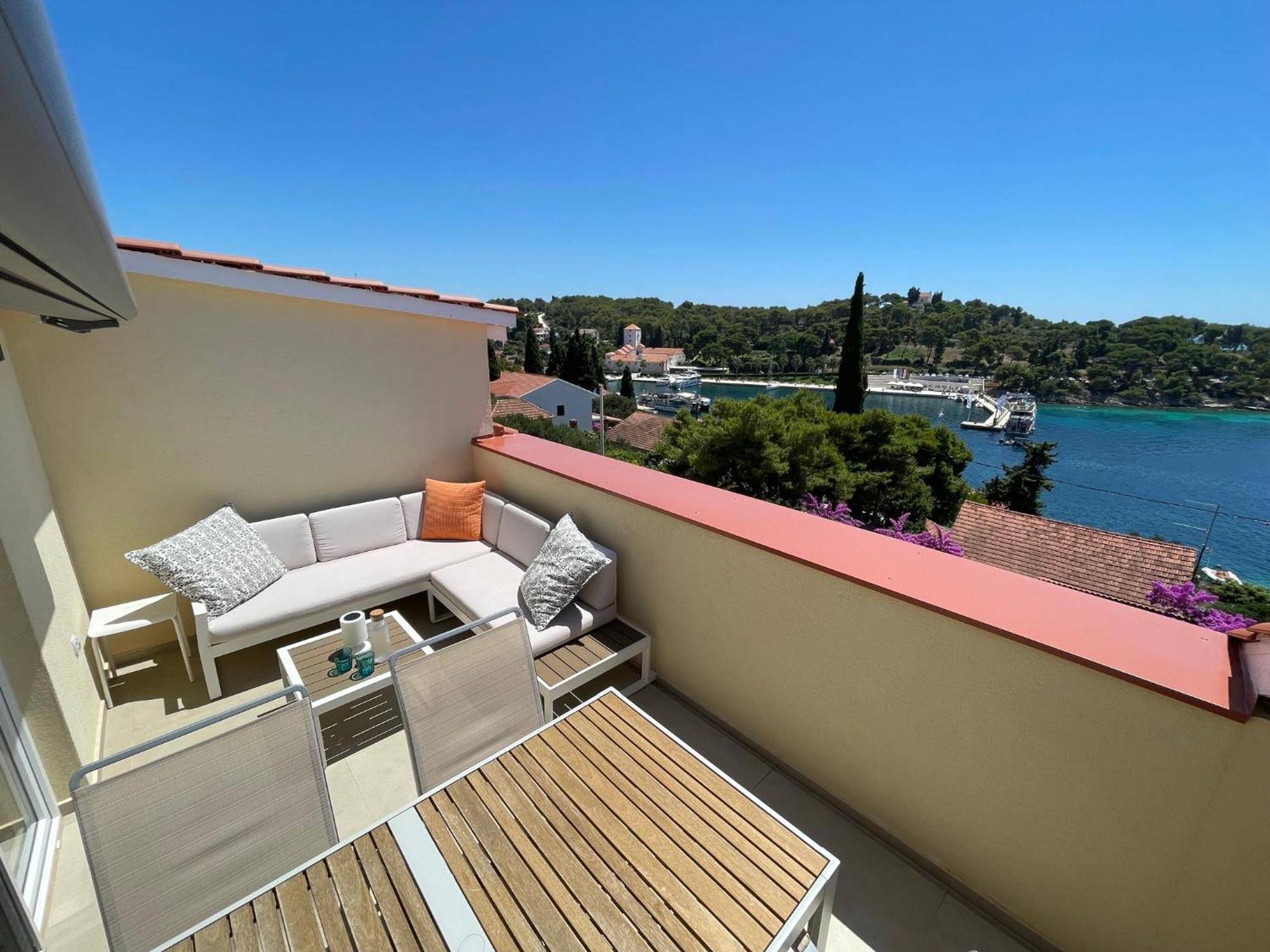 Villa Lemony Maslinica Buitenkant foto